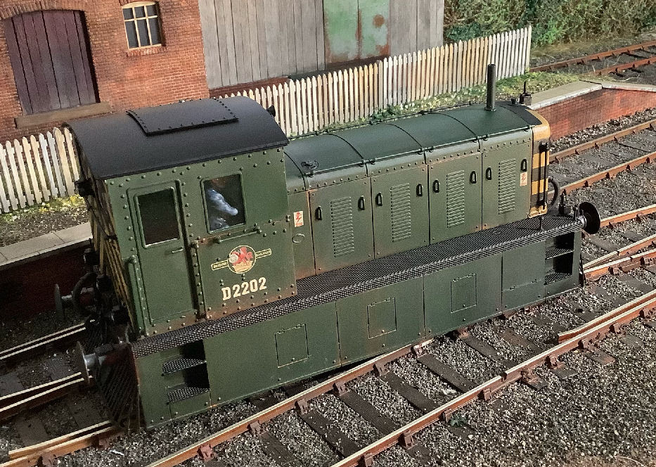 thumbnail image 2 of Dapol KitMaster OO Gauge Drewry Shunter 0-6-0 Model Railway Kit – Unassembled (C060) 2 of 6